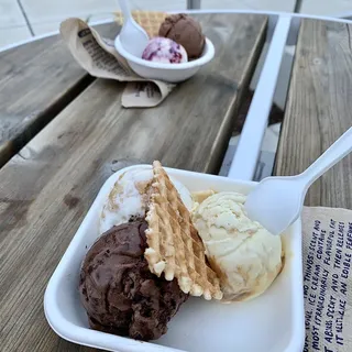 Blackout Chocolate Cake Pint