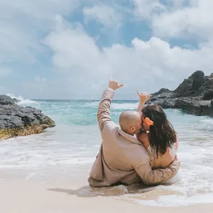 Halona Blowhole wedding shot