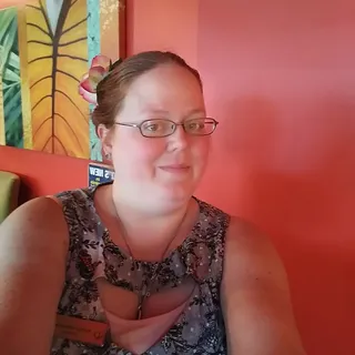 Katie V.