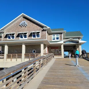 Entrance to the pier