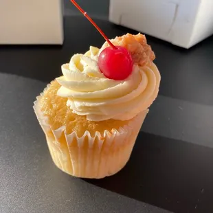 Piña Colada cupcake