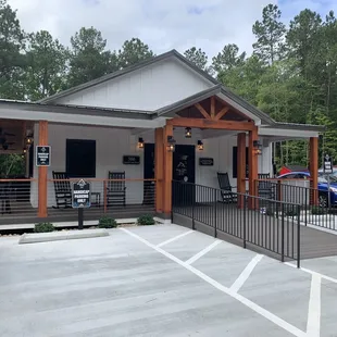 the entrance to the restaurant