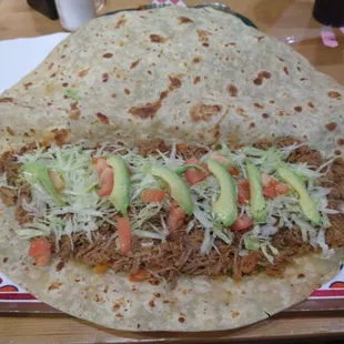 Giant flour tortilla de harina desedrada