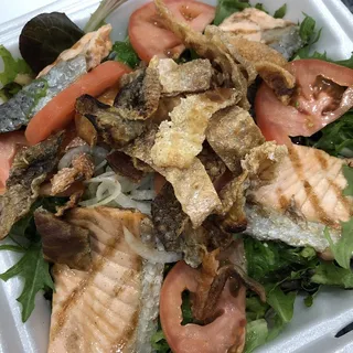 Grilled Salmon Salad