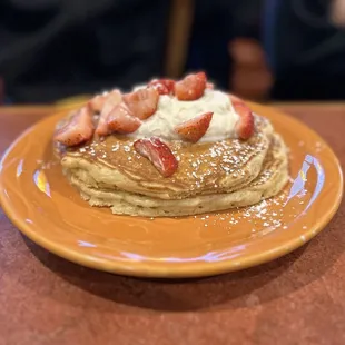 Strawberries &amp; cream cakes