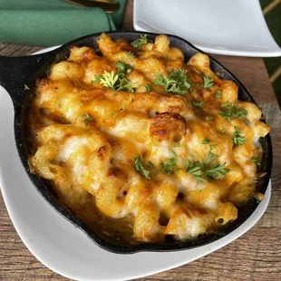 Jerk Mac-n-cheese