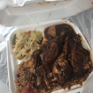 Brown stewed chicken .