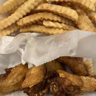 Supposed lemon pepper wings