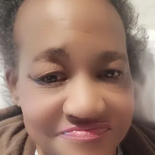 Ksthy D.