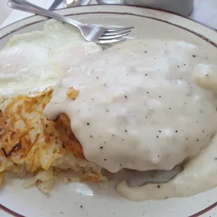 Country chicken fried steak with over medium eggs. I asked the waitress what she liked the most, and this was it. I was very pleased