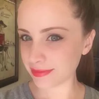 Amber R.