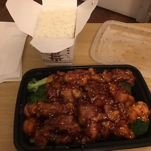 Sesame Chicken with steamed rice