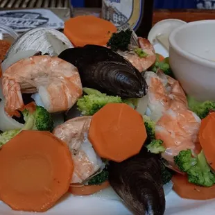 Behold, the New England Steamer. De-lish and a bargain at $15.