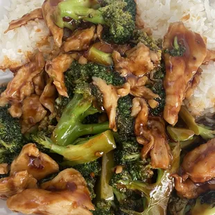Shrimp/chicken and broccoli w/hunan sauce