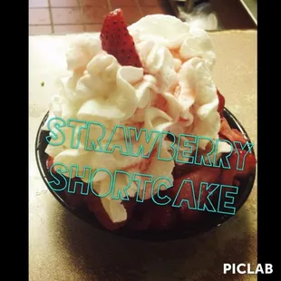 ows a strawberry shortcake