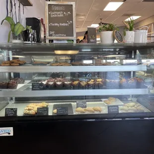 Pastry cabinet
