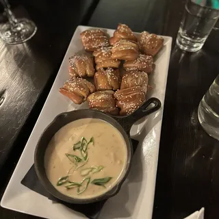 Philly Pretzel Bites