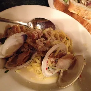 Clams &amp; Linguini