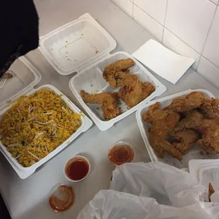 chicken wings, bbq wings, fried chicken wings, fried chicken, chicken, bbq chicken, poultry, chicken wings and fried chicken, food