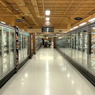 a grocery store aisle