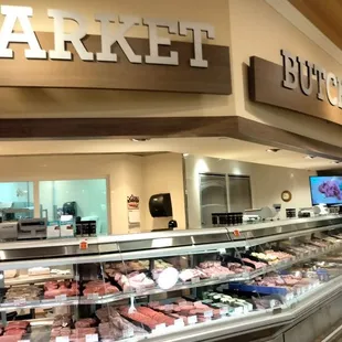the inside of a grocery store