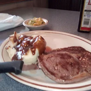 steak and mashed potatoes