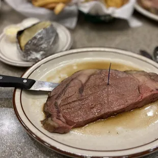 Medium prime rib