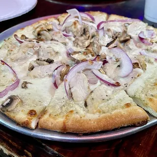 Chicken with Garlic Sauce Pizza