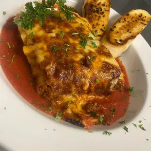 pasta dish, pasta, food