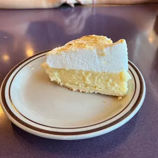 Coconut cream pie