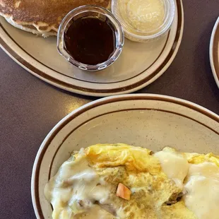 Pancakes and sink omelette