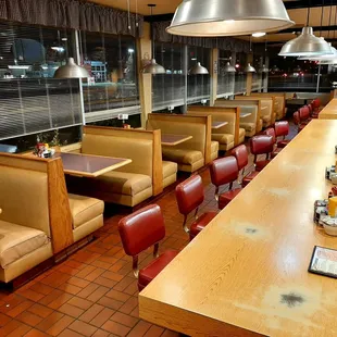 Front dining area