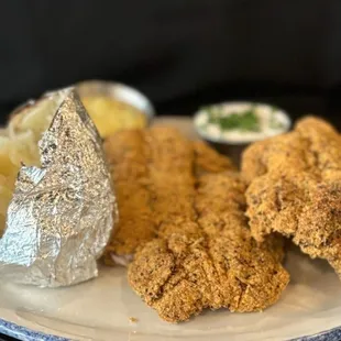 chicken wings and fried chicken, food