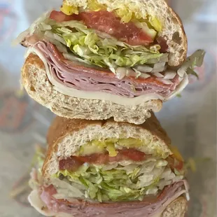 Hehe why yes i have amazing balancing skills ;) #13 with pickles, banana peppers, jalapeño added double veg