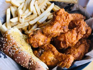 Usual Suspect Food & Spirits