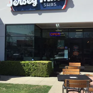 Next to Elissimo Coffee and Childrens Dentistry &amp; Othrodontics.