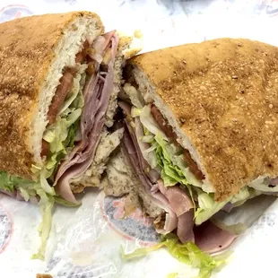 #5 The Super Sub on wheat. The upper half of the bread was dry and crunchy :(