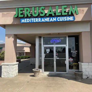 the entrance to the restaurant