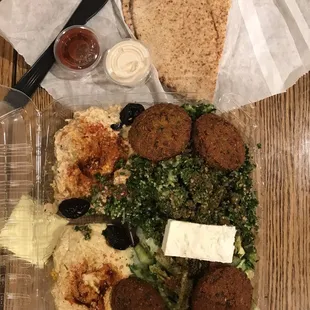 Falafel plate w/pita