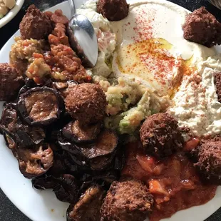 Large combo salad with falafel balls