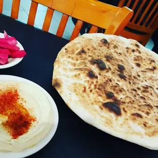 Pita bread and hummus