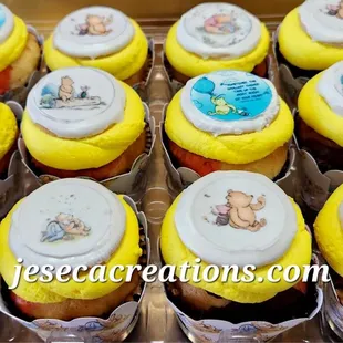 Vintage Pooh bear Neapolitan cupcakes