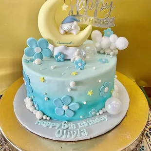 9inch Cinnamoroll cake! Topper I bought from Miniso and gave to Jeseca. I love the way it turned out!