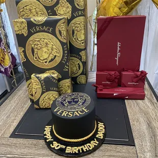 Versace themed cake