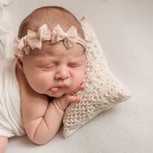 Newborn cuddle pillow