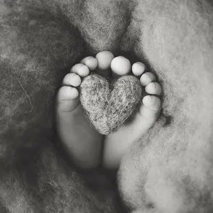 Plantar reflex, newborn toes and heart