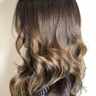 Fresh long layered cuts