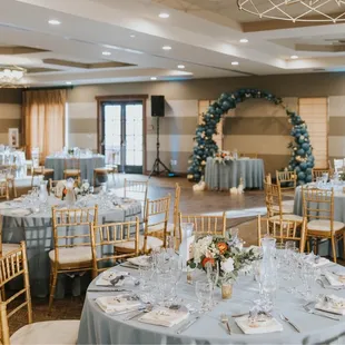 Vellano Estate, the balloon arch by Balloonz4you