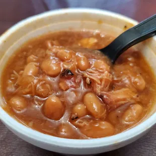 BBQ baked beans in to-go container