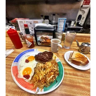 Chopped Steak &amp; Eggs @ Jessie&apos;s Diner. North Chicago, IL Traditional American/Mexican Breakfast Lunch Dinner. Nice Service. Cool!
